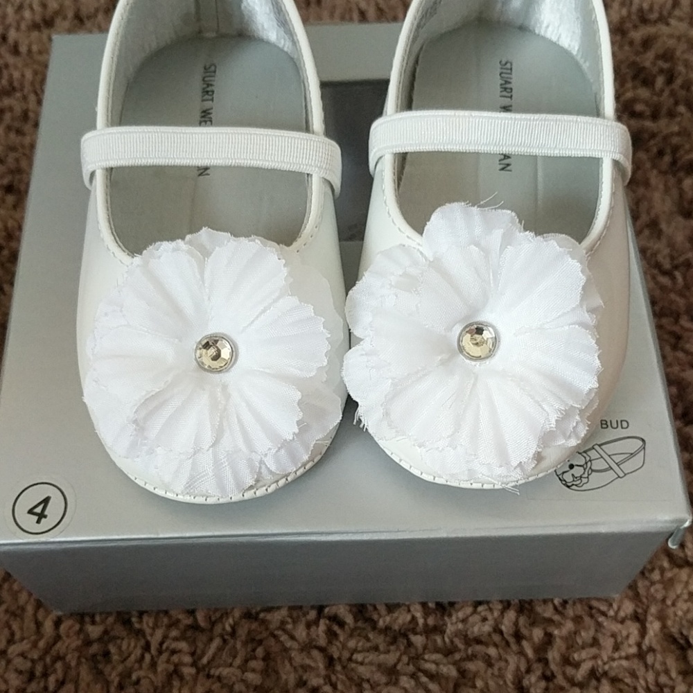 Shoes - Picture 3 of 4
